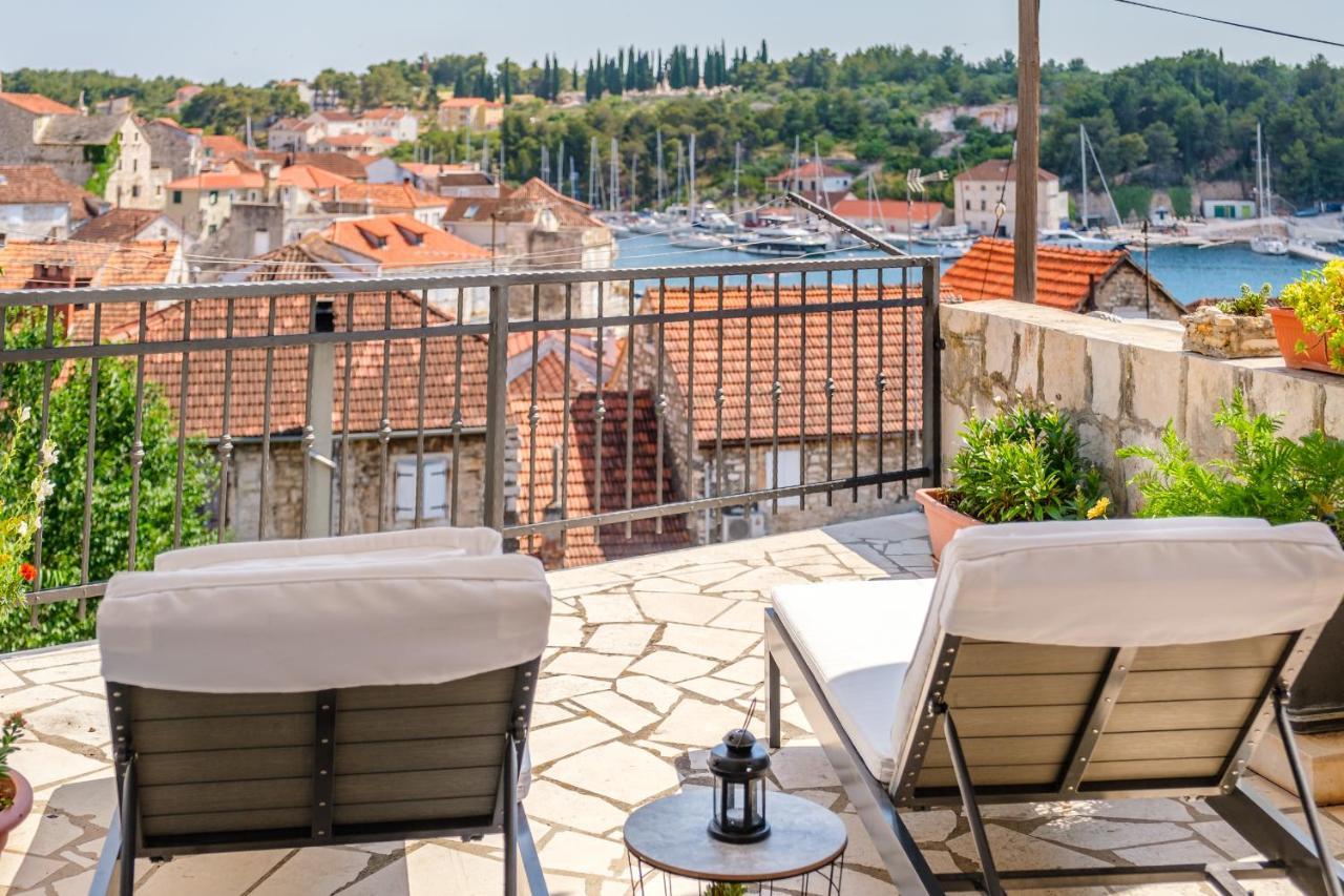 Apartman Mare Milna  Buitenkant foto