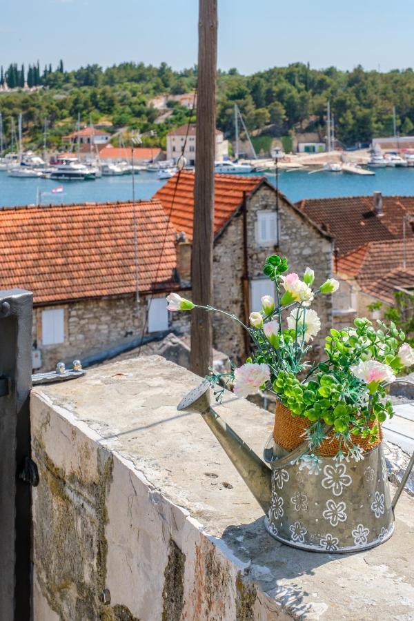 Apartman Mare Milna  Buitenkant foto