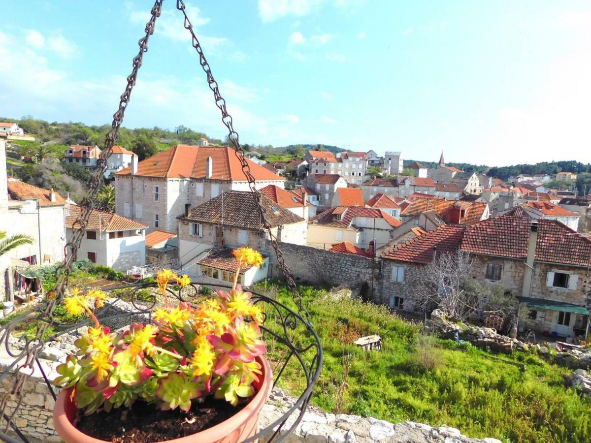 Apartman Mare Milna  Buitenkant foto