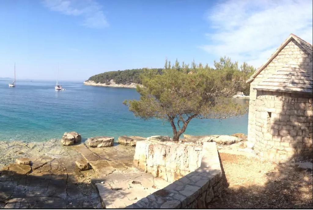 Apartman Mare Milna  Buitenkant foto