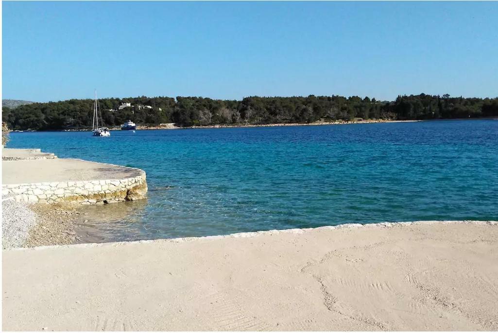 Apartman Mare Milna  Buitenkant foto